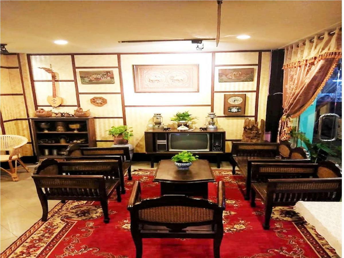 Ruan Ben Ja Don Mueang,Bangkok Hostel Ngoại thất bức ảnh