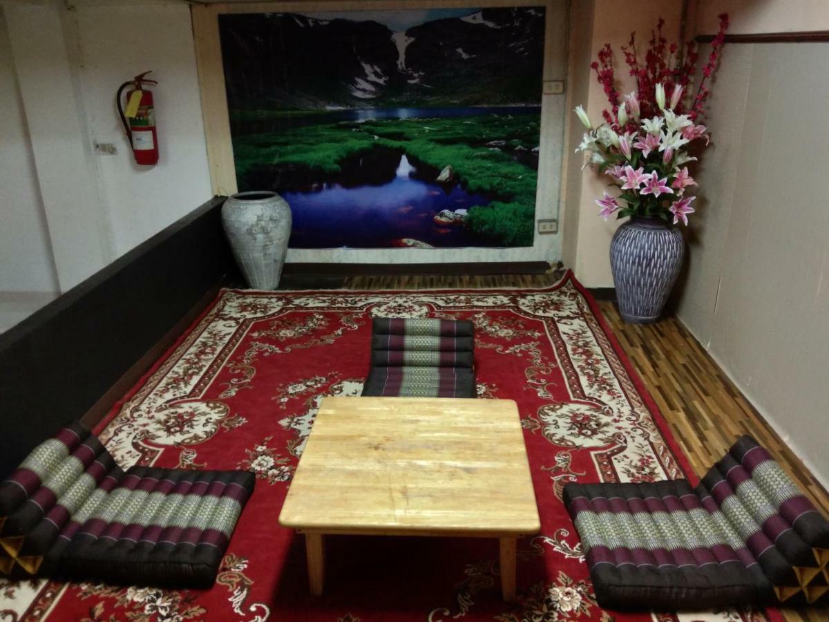 Ruan Ben Ja Don Mueang,Bangkok Hostel Ngoại thất bức ảnh