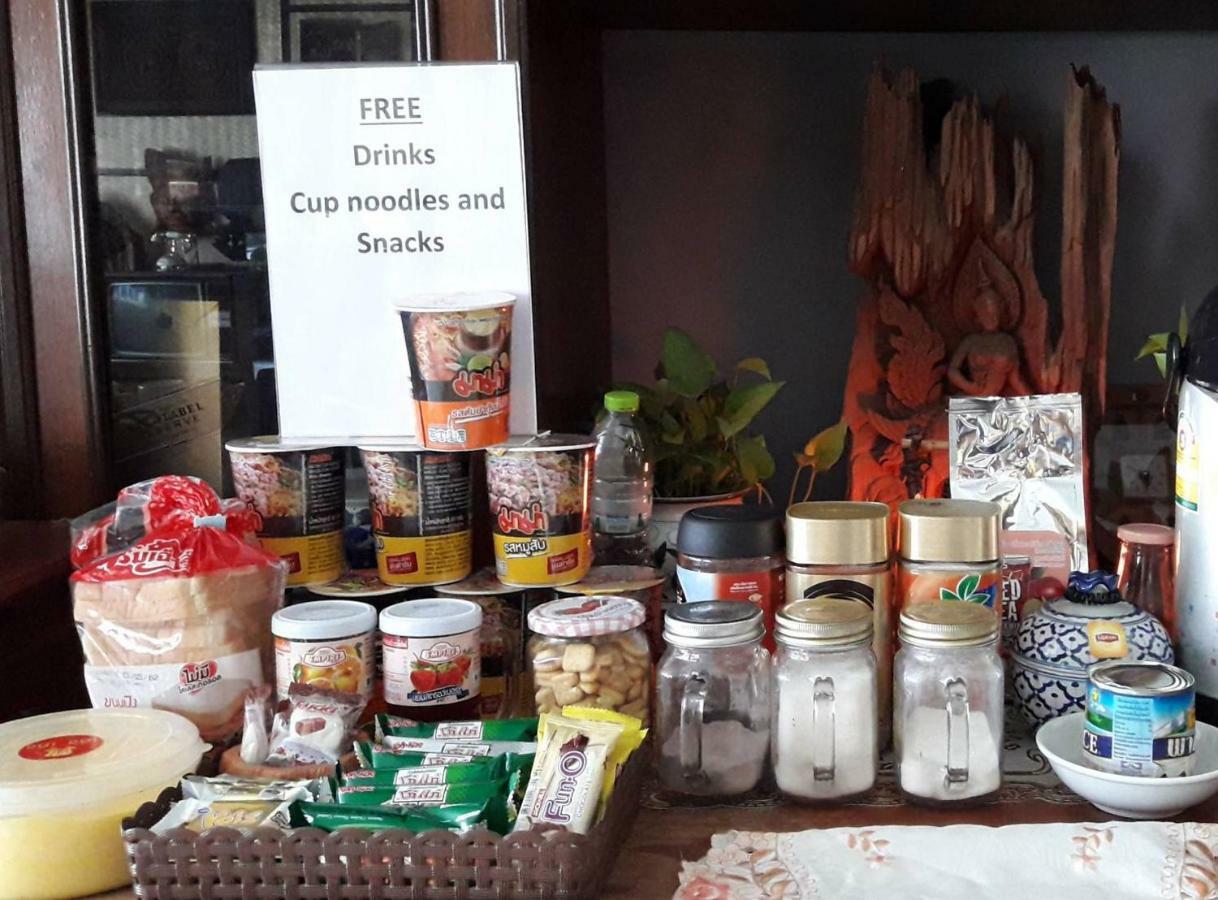 Ruan Ben Ja Don Mueang,Bangkok Hostel Ngoại thất bức ảnh