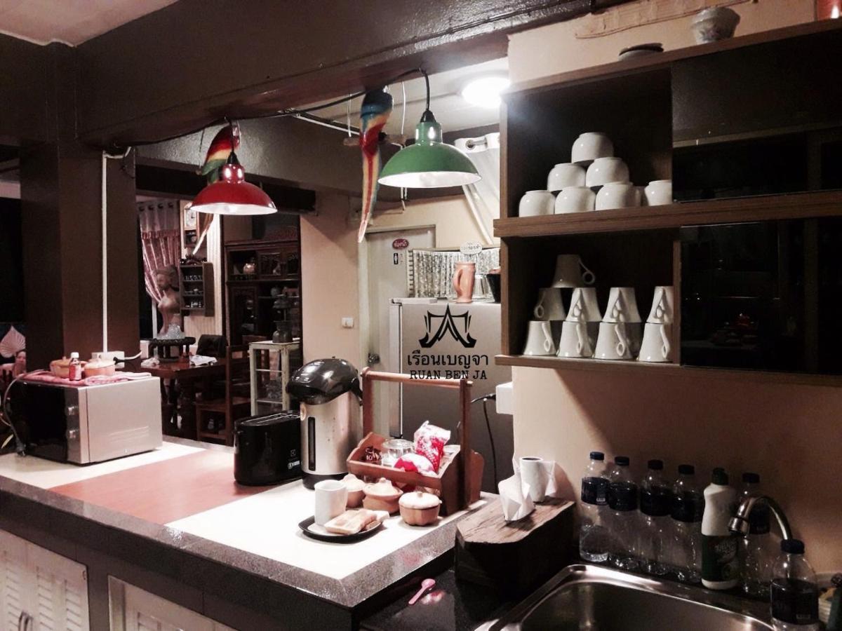 Ruan Ben Ja Don Mueang,Bangkok Hostel Ngoại thất bức ảnh